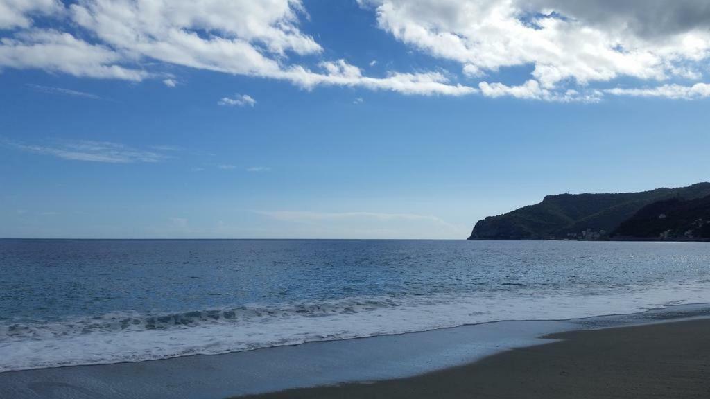 Residenza Lux Fronte Mare Daire Vado Ligure Dış mekan fotoğraf
