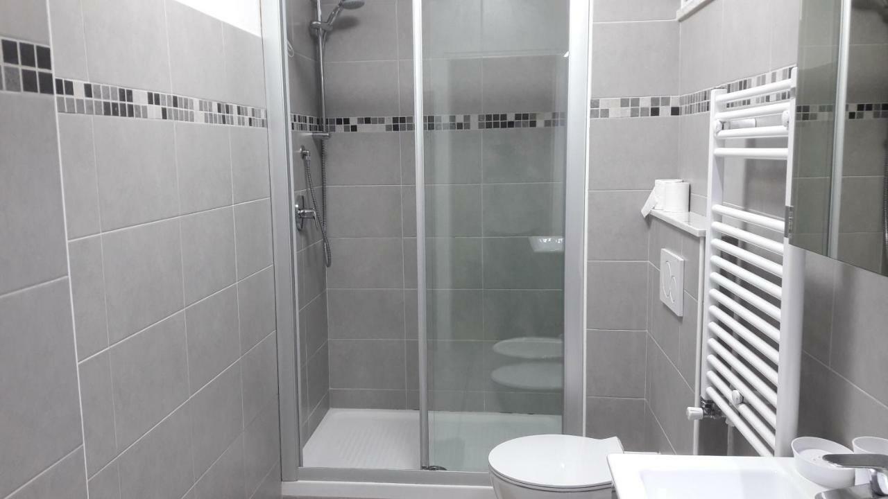 Residenza Lux Fronte Mare Daire Vado Ligure Dış mekan fotoğraf